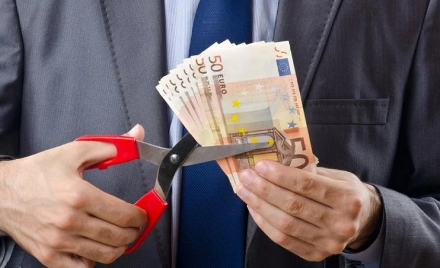 Στο Eurogroup του Δεκεμβρίου θα κριθεί η περικοπή των συντάξεων